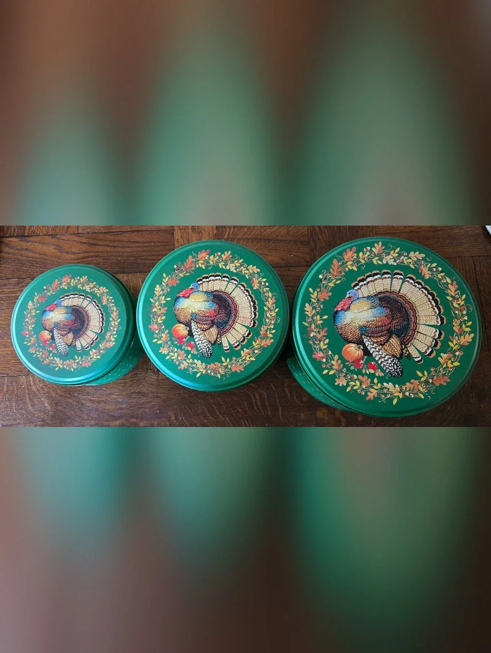 Green Turkey Motif Round Tin Set - Set of 3